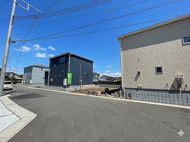 陽当りや通風性など各所に施された工夫で住みやすさを実現。部屋の大きさや周辺環境・街並など、資料には掲載していない情報が現地にはたくさんございます。是非ご確認下さい。