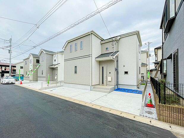 家族の温かさと陽光の暖かさ、楽しい毎日と明るい未来を予感させる「空間が織り成すひとつ先の住み心地」を演出します。