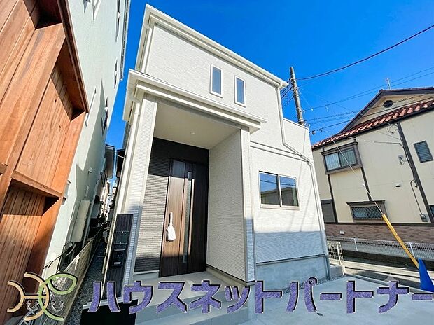 豊かで快適な暮らしを。ここから始まる「日常」はご家族にとってかけがえのない時間となります。少しでも豊かに、快適に。そんな想いから本邸宅は生まれました。