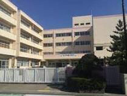周辺環境-小学校(709m)吉川市立中曽根小学校