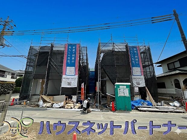 季節感を演出する多彩な樹木と豊かな彩りが重なり、四季折々の変化を楽しめる心地よい場所となることでしょう。時間の経過と共に味わいが出る素敵な空間へ。 