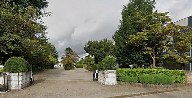 周辺環境-中学校(1700m)流山市立南部中学校
