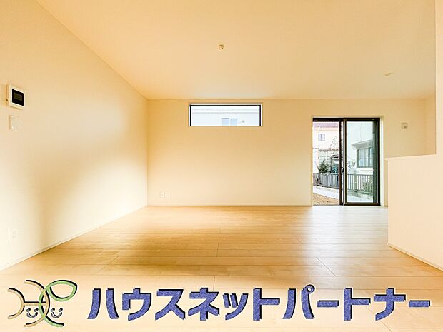 リビングダイニングに目が届くので、料理をしながら家族との会話もはずみそう。