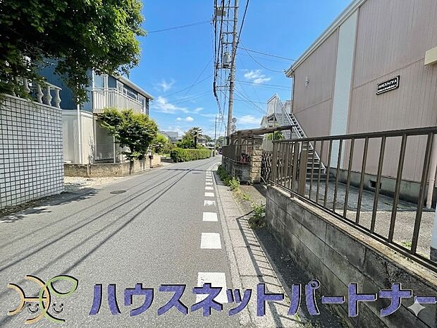 居住者の帰り、訪れる方を優しく迎える・安らぎに満ちた生活空間を予感させる。健やかな暮らしを楽しめそう。