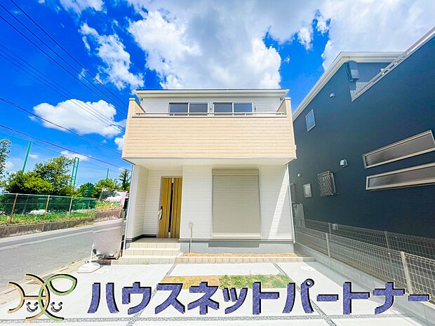 太陽に愛された邸は、陽当り・通風に優れた魅力的で快適さを追求した新築戸建でした。ここに住むからこそ意味がある。そんな特別感に浸りながら、毎日をお過ごしして欲しいです。
