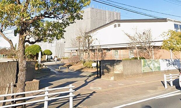 周辺環境-小学校(750m)柏市立名戸ヶ谷小学校