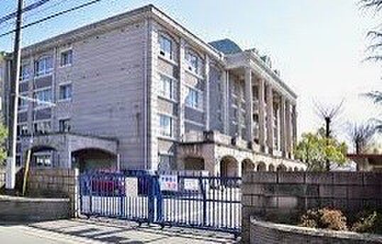 周辺環境-中学校(750m)越谷市立北中学校