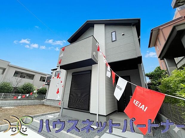 一戸建ての醍醐味は、何といっても庭があること。花や野菜を育てたり、子供と遊んだり、お客様を迎えたり…。大切なペットと過ごす心地良いスペースにもなりますね。