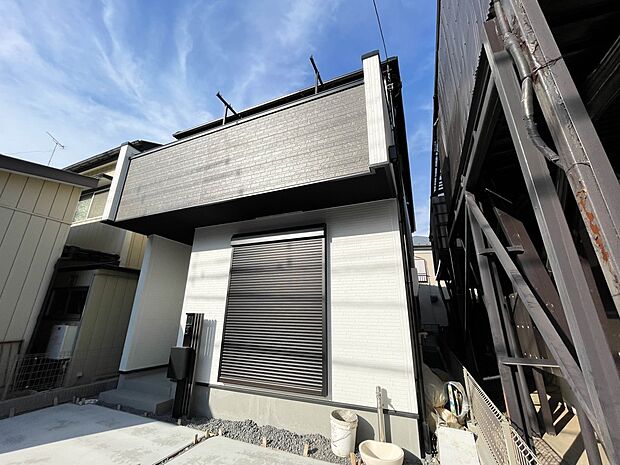 開放的な立地、隣地との空間周辺建物も綺麗で住みやすい