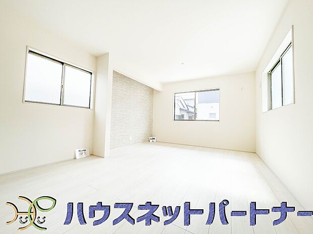 うららかな陽射しがどのお部屋にも降り注ぎますように、快適さを追求した間取設計。得難い立地環境での生活を恵みの豊かな永住の地へと変えてくれます。