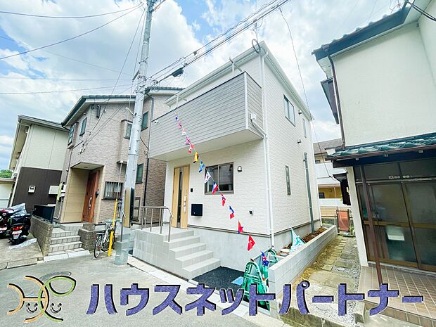 ここから始まる「日常」はご家族にとってかけがえのない時間となります。少しでも豊かに、快適に。そんな想いから本邸宅は生まれました。