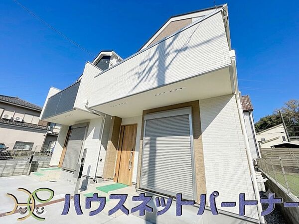 開放的な立地、隣地との空間周辺建物も綺麗で住みやすい