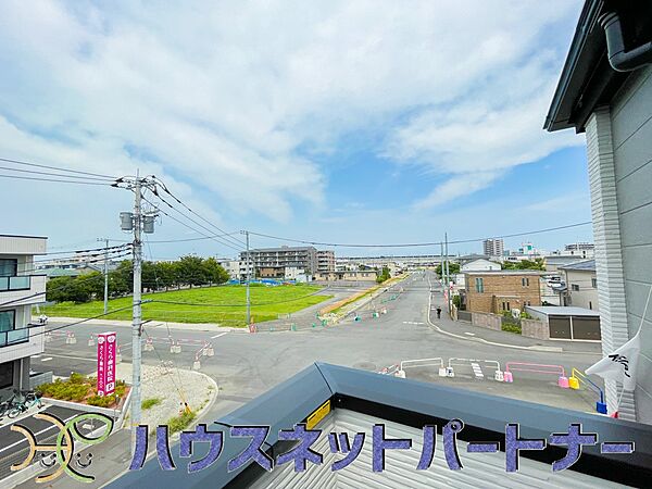 眺望や窓からの景色が良いと、家で過ごす時間も快適です。