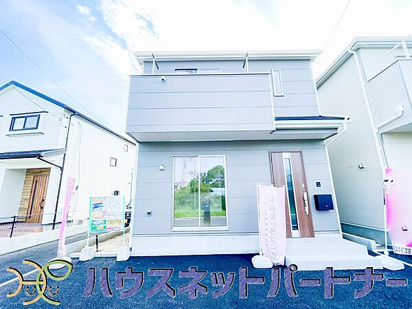 ここから始まる「日常」はご家族にとってかけがえのない時間となります。少しでも豊かに、快適に。そんな想いから本邸宅は生まれました。