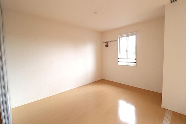 apartment 茨城県常総市内守谷町きぬの里
内守谷町きぬの里の賃貸情報を見る
物件地図