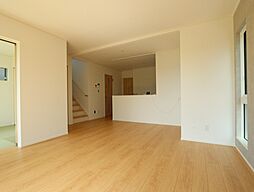 みどりの南戸建 4LDKのリビング/ダイニング