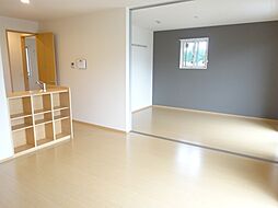 ラ・ペジブル B 301号室 3階2LDKのリビング/ダイニング