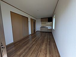 グリーンタウン C棟 103号室 1階2LDKのリビング/ダイニング