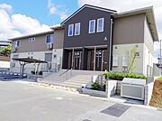 新取手駅より徒歩8分 築8年3ヶ月 2階建の賃貸物件