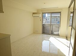 レセンテ紫峰ヶ丘 D棟 201号室 1階1LDKのリビング/ダイニング