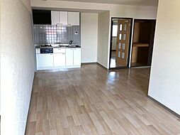 リバーサイドヒルズ 701号室 7階2LDKのリビング/ダイニング