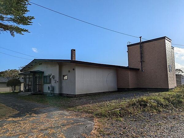 detached 北海道白老郡白老町字石山55-32
地図を見る