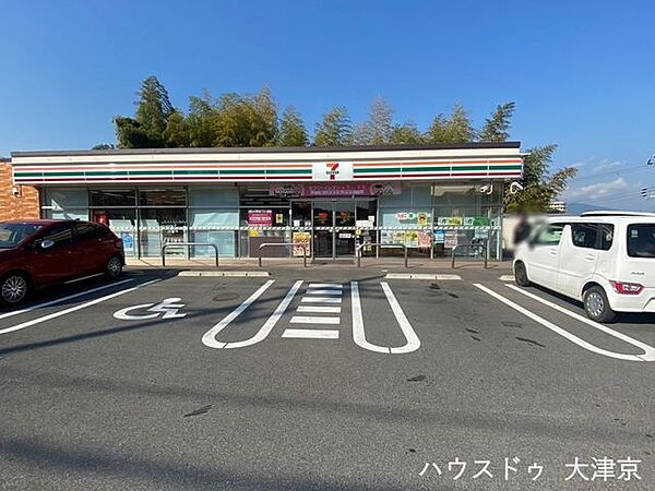 セブンイレブン大津竜が丘店 480m