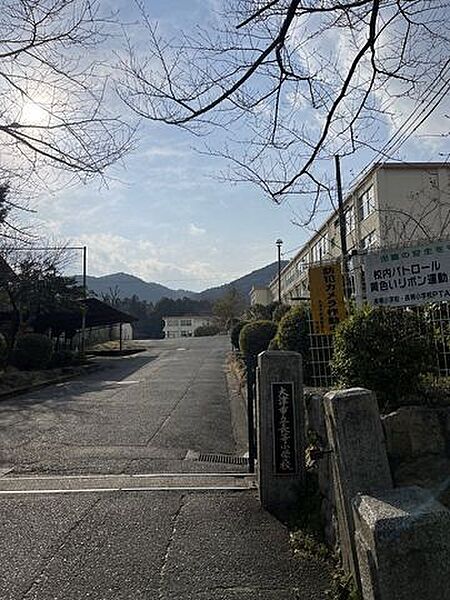 長等小学校 1430m