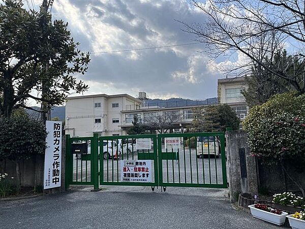 皇子山中学校 360m