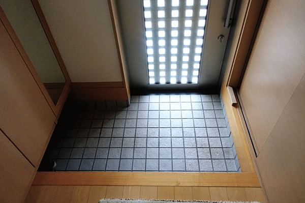 シンプルで使いやすい玄関です