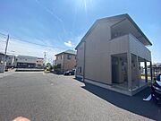 古河駅より徒歩17分 築9年1ヶ月 2階建の賃貸物件
