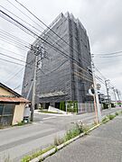 新伊勢崎駅より徒歩9分 築17年11ヶ月 11階建の賃貸物件