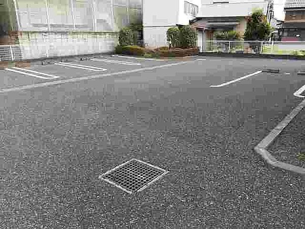 apartment 群馬県伊勢崎市連取町1510-1　T＆M　DE号