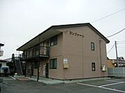 伊勢崎駅より徒歩32分 1階 築27年8ヶ月の賃貸物件