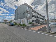 剛志駅より徒歩26分 築11年1ヶ月 3階建の賃貸物件