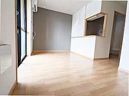 JR両毛線 伊勢崎駅 徒歩10分の賃貸アパート 1階1LDKのリビング/ダイニング