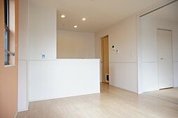 東武伊勢崎線 新伊勢崎駅 徒歩13分の賃貸アパート 2階2LDKのリビング/ダイニング