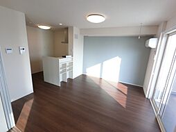 東武伊勢崎線 境町駅 徒歩20分の賃貸アパート 3階1LDKのリビング/ダイニング