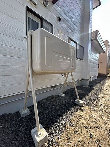 【灯油タンク】こちらは新品に交換いたしました。