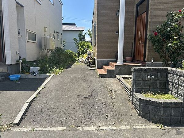 【リフォーム中　駐車場】