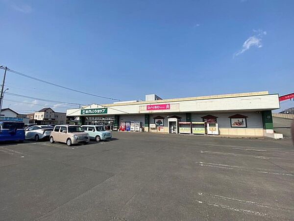 セイコーマートゆめみ野店 【スーパー】ホクレンショップゆめみ野店まで約450ｍと徒歩約6分。 350m