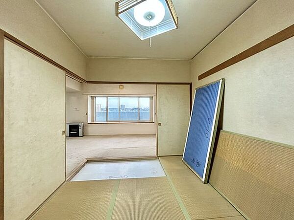 【リフォーム中　和室→洋室】和室を洋室に変更いたします。