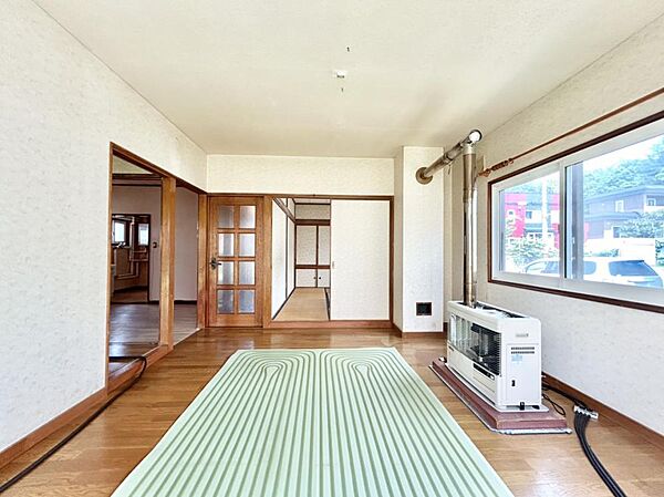 detached 北海道江別市文京台南町35-11
地図を見る