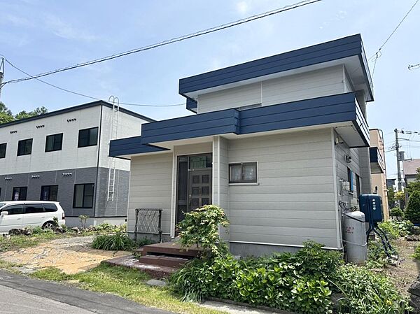 detached 北海道江別市文京台南町35-11
地図を見る