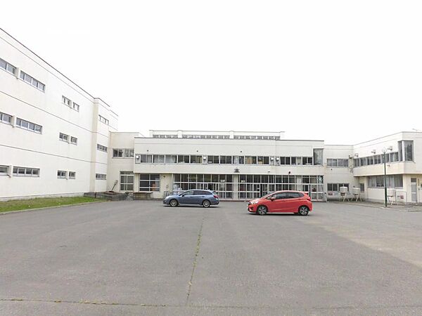 detached 北海道江別市文京台南町35-11
地図を見る