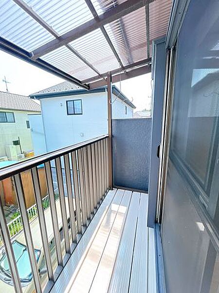 【リフォーム完成】2階バルコニー。床面の塗装を行いました。