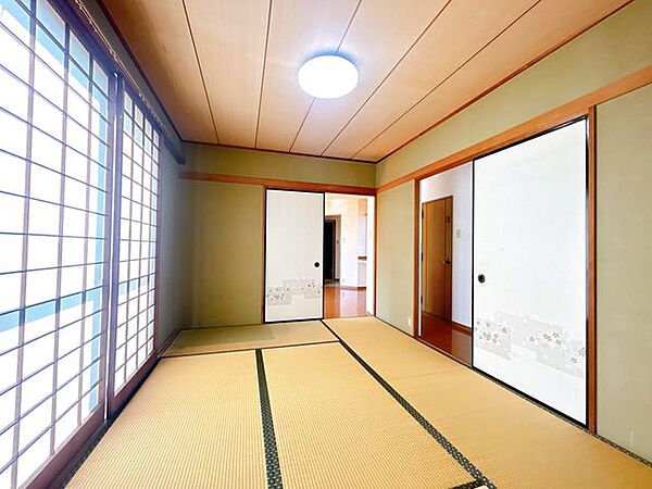 【駐車拡張済・現況販売】和室写真。