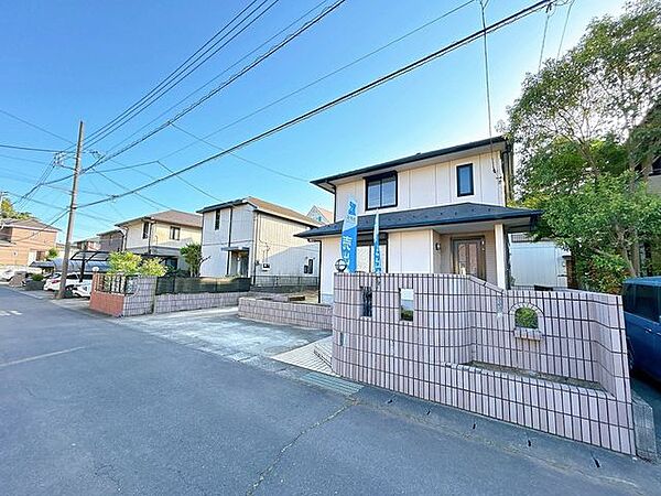 【リフォーム中8/9更新】外観。外壁、屋根はもちろんのこと雨戸・雨樋等も塗装いたします。塗装で綺麗な外観へ仕上げます。