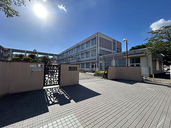 【周辺】名古屋市立長良中学校まで約3200ｍ（徒歩約40分）自転車に乗っての通学は思い出の一コマです。