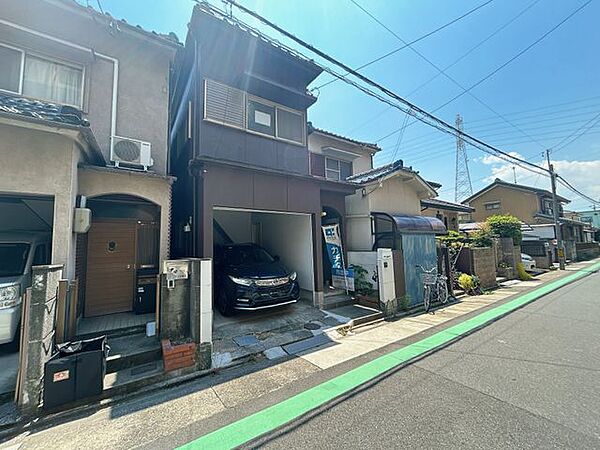 売主として累計10万戸以上の住宅をリフォームして販売してきた経験に基づき、一戸一戸、土地や建物に合わせてリフォームを行っています。ぜひとも現地でご確認ください。